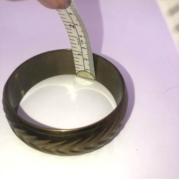VTG Brass Wide Bangle Chevron Design 8” / 2.5” Diameter / 1” Width - Picture 6 of 6